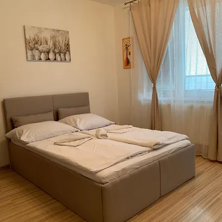 Chic & Cozy Beige Братислава