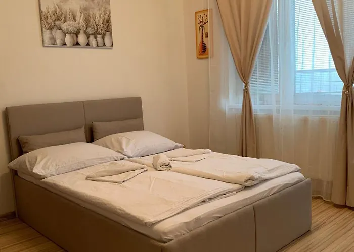 Chic & Cozy Beige Братислава